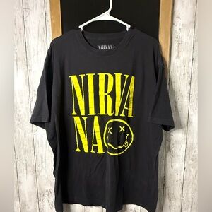 Nirvana Smiley Face T-Shirt Men’s 2XL Blk Yellow Concert Rock Band Graphic 2020